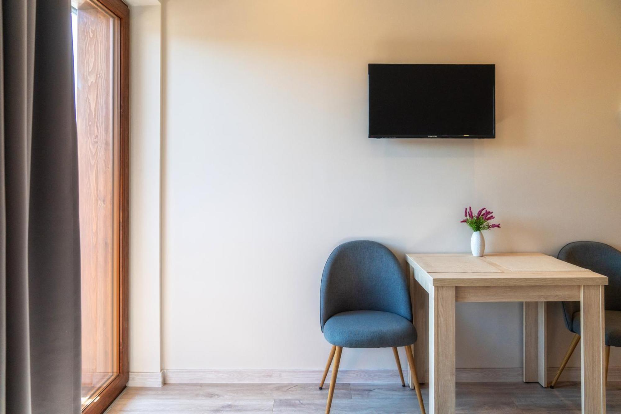 Przy Termach - Pokoje, Apartamenty, Domki Шафляры Экстерьер фото